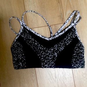 EUC Active bra top with removable padding